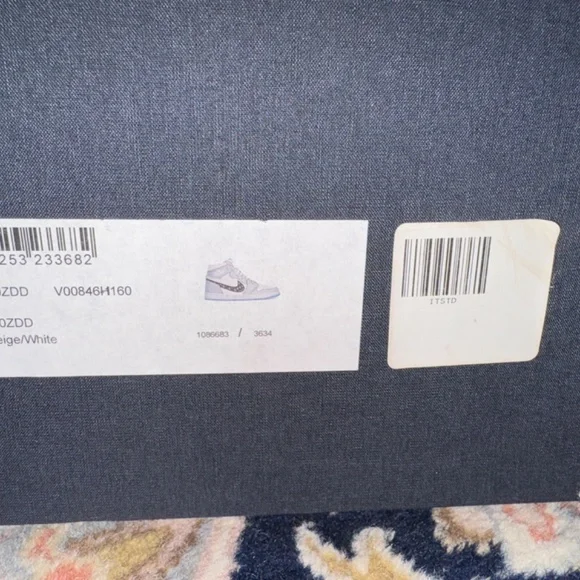 Dior Jordan 1’s - Picture 15 of 15